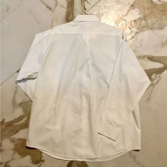 RoundTree & Yorke shirt - Picture 3 of 4